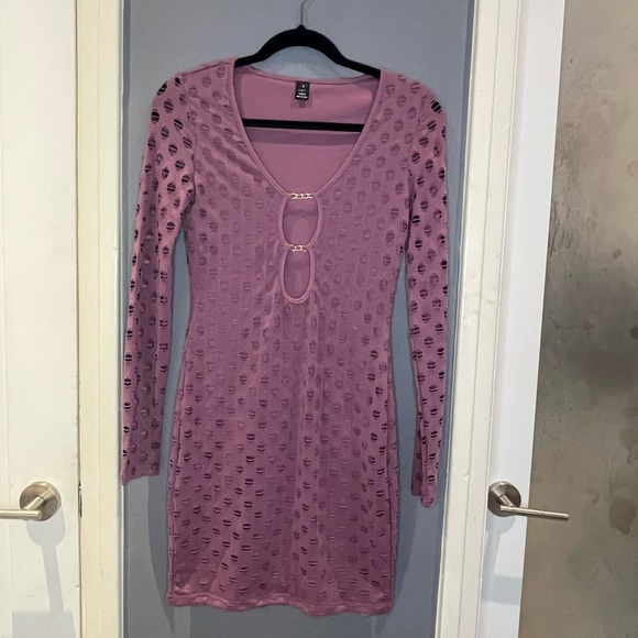 Mauve Purple Chain Cutout Bodycon Dress - Picture 2 of 7